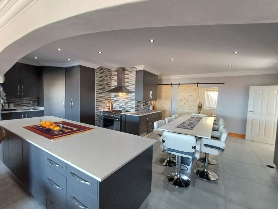 8 Bedroom Property for Sale in Dana Bay Western Cape